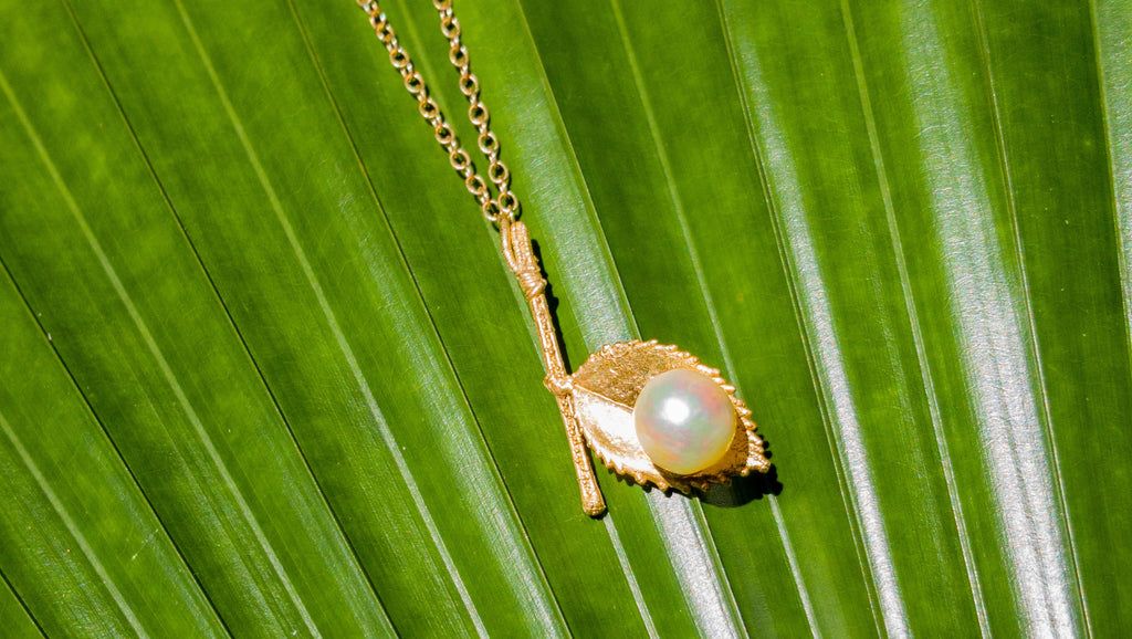 In My Jewellery Box - Gold Rose Leaf & Stem with Pearl Pendant