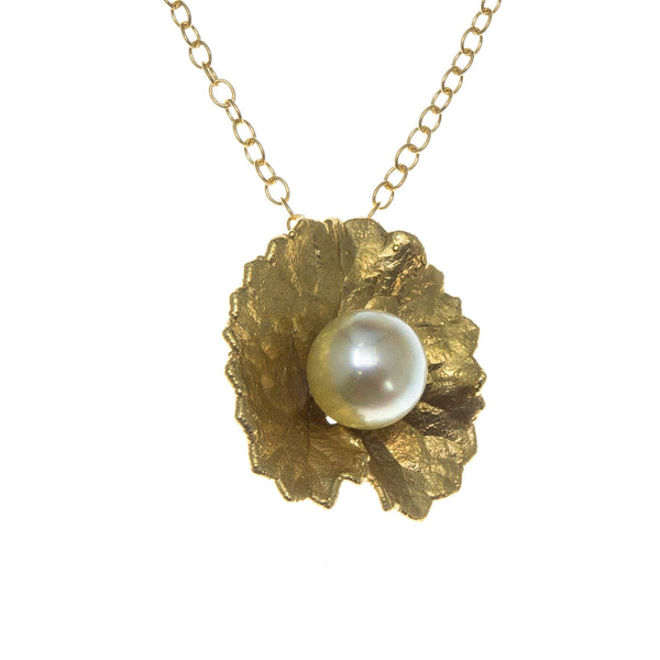Miniature Gold Inverted Pennywort Pendant with Pearl