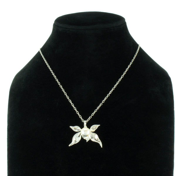 Miniature Silver Nandina Leaf Pendant with Pearl